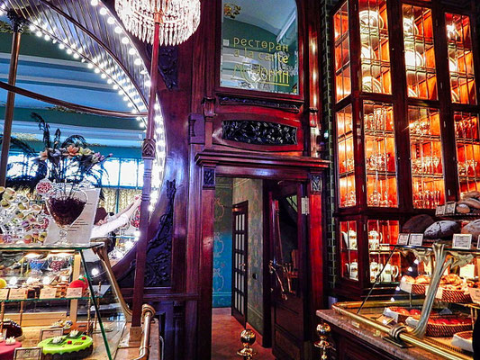 Eingang Restaurant im Delikatessenladen