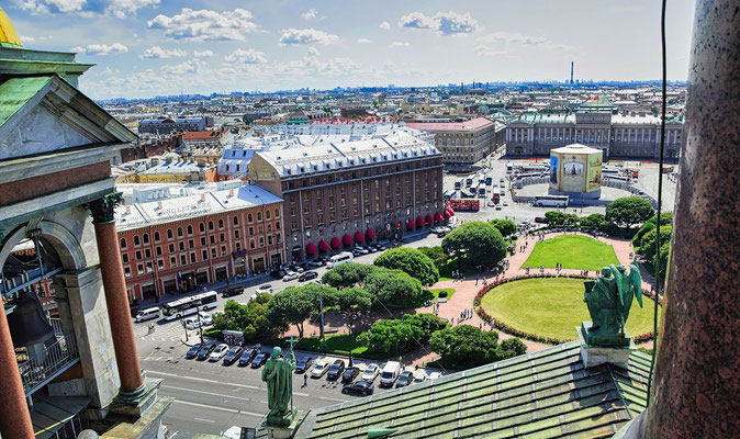 Isaaksplatz mit dem Hotel Astoria