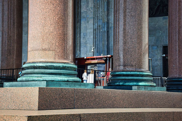 vor der Isaakskathedrale