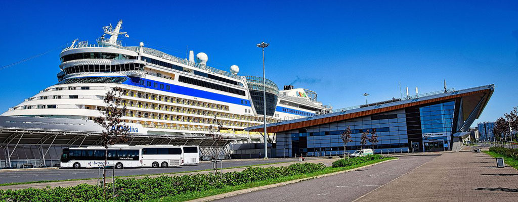 AIDA im Hafen Sankt Petersburg