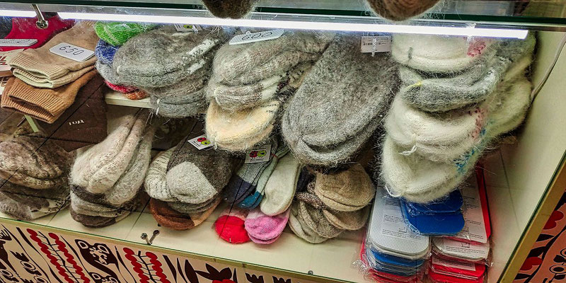 Socken aus gekämmten Hundeharen
